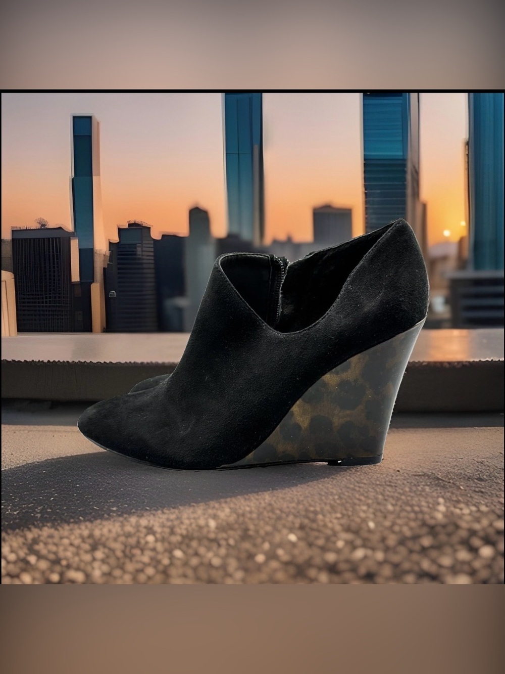 Ann Taylor Women’s Size 8 Tortoise Cheetah Print Wedge Black Suede Bootie